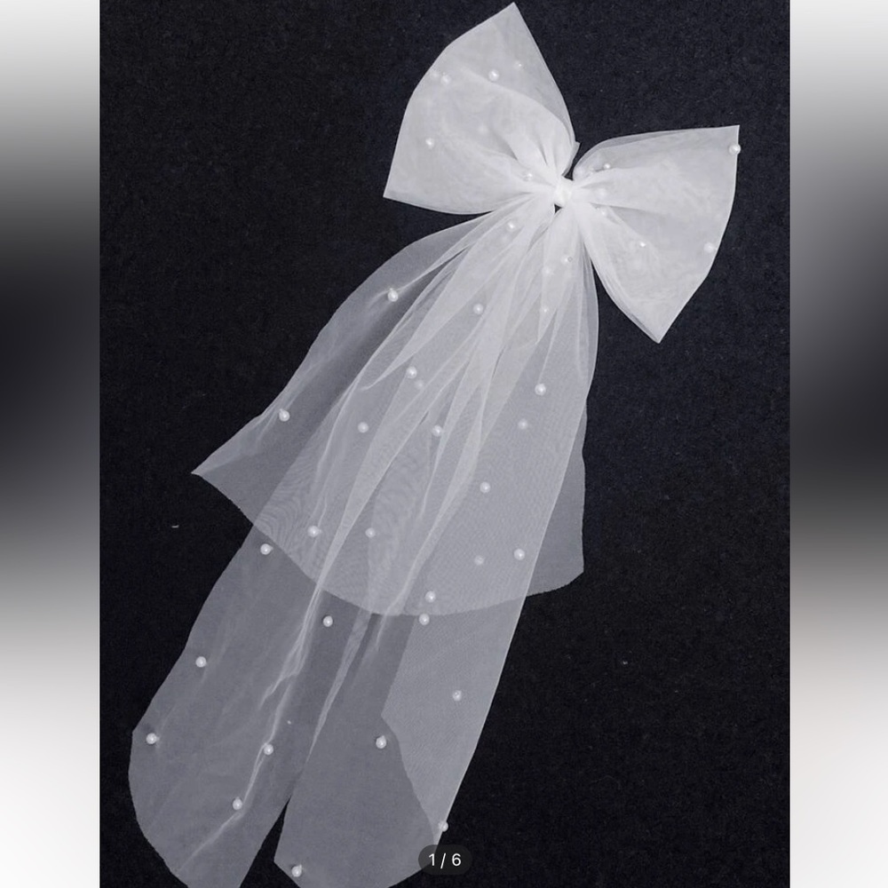 Wedding accessories